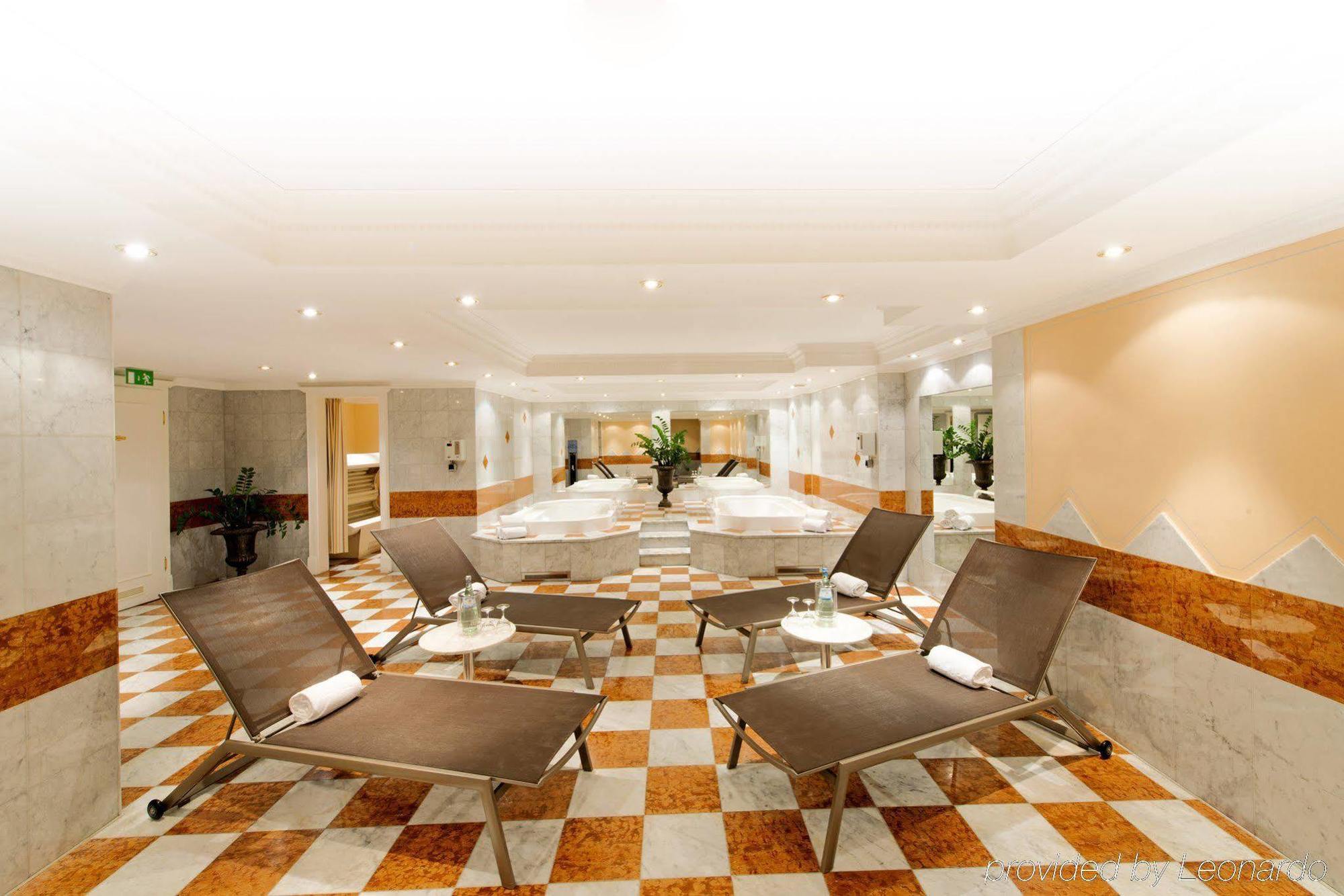 Dormero Hotel Halle Halle  Eksteriør bilde